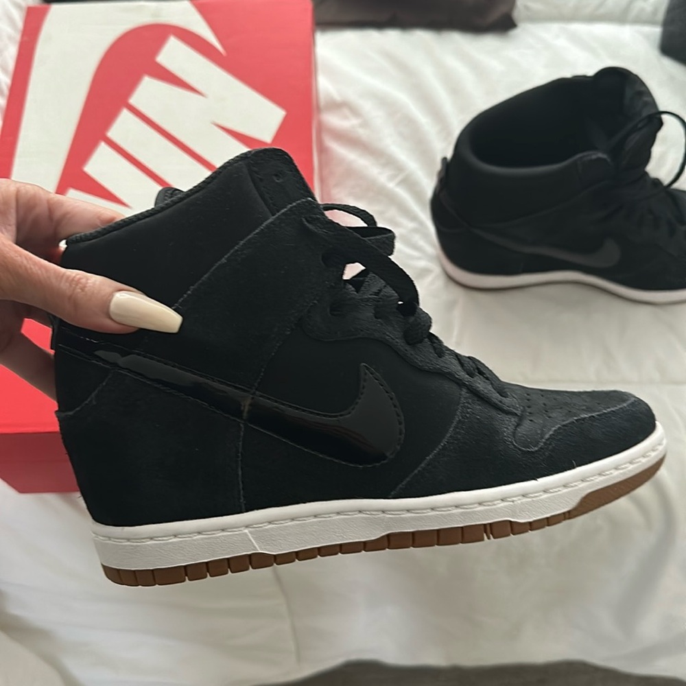 Nike sky high dunks 6.5 black wedge